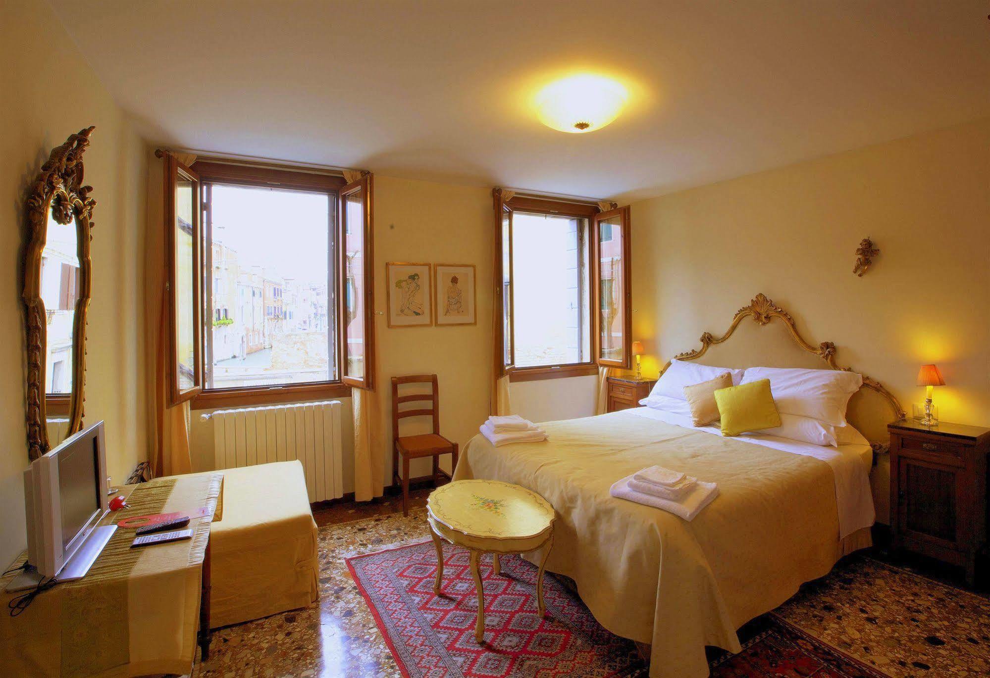 3749 Pontechiodo Bed and Breakfast Venetië Buitenkant foto