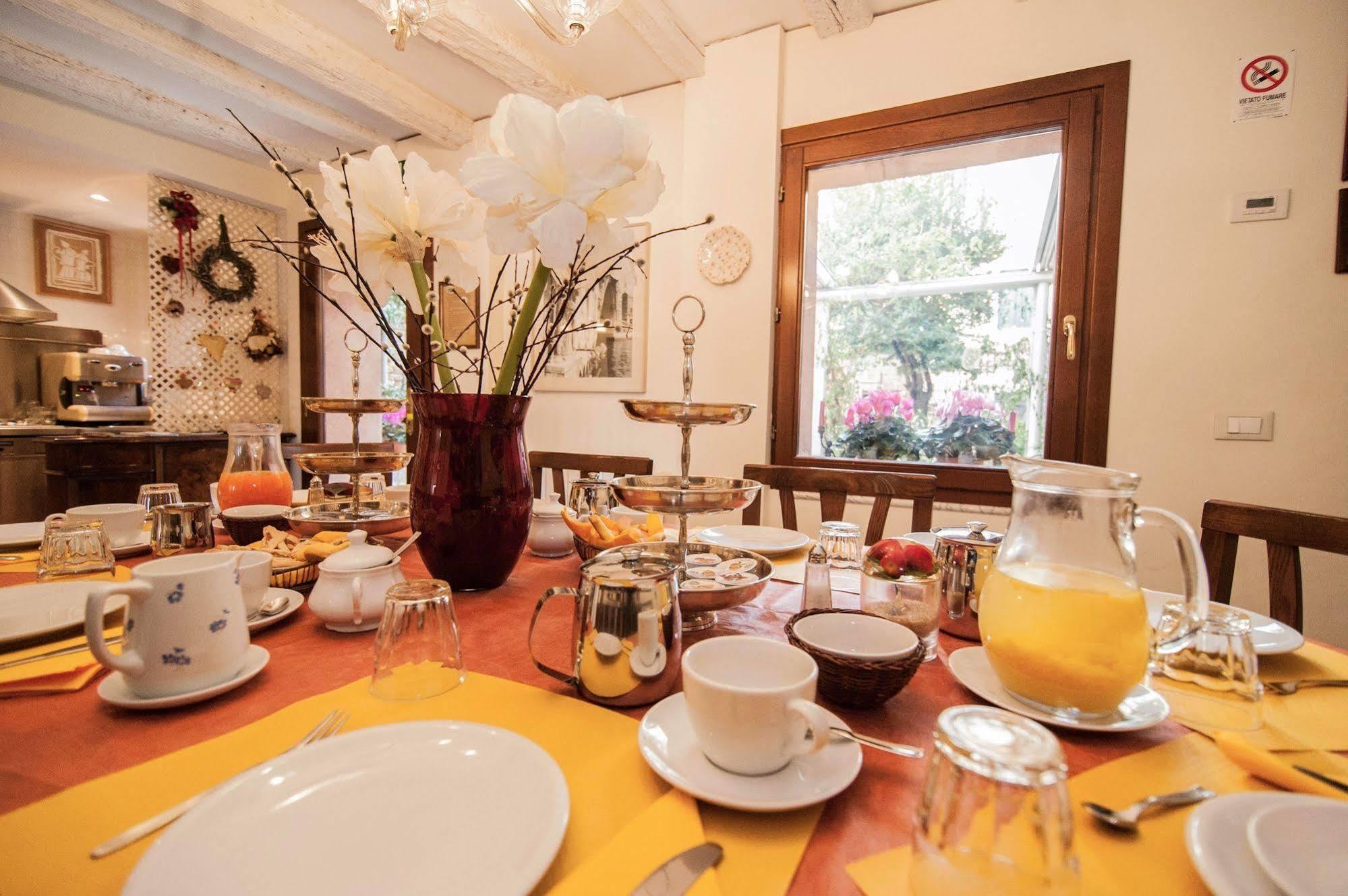 3749 Pontechiodo Bed and Breakfast Venetië Buitenkant foto